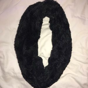 Furry infinity scarf